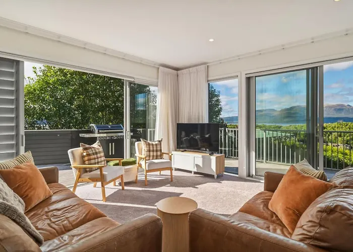 Boat Shed Bay - Stunning Tarawera Views * Rotorua