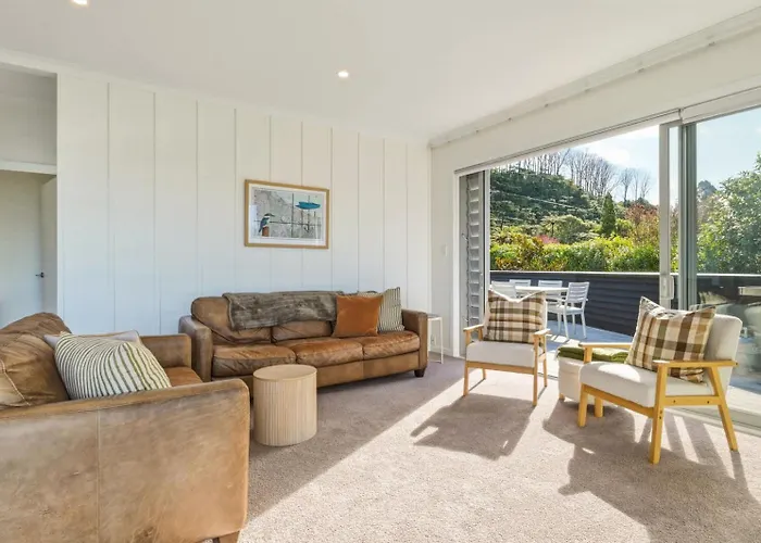 Boat Shed Bay - Stunning Tarawera Views